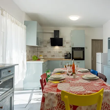 Rural Arya: Garden & Bbq - Happy Daire *