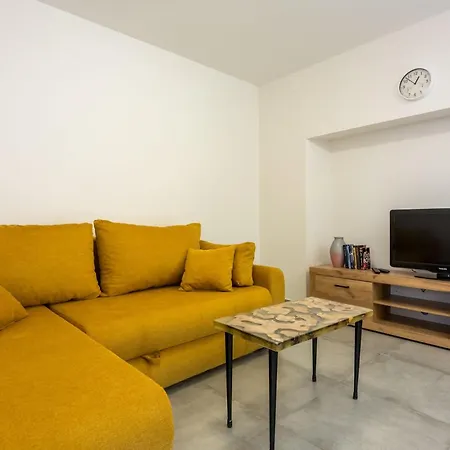 Rural Arya: Garden & Bbq - Happy Apartament Šmarje
